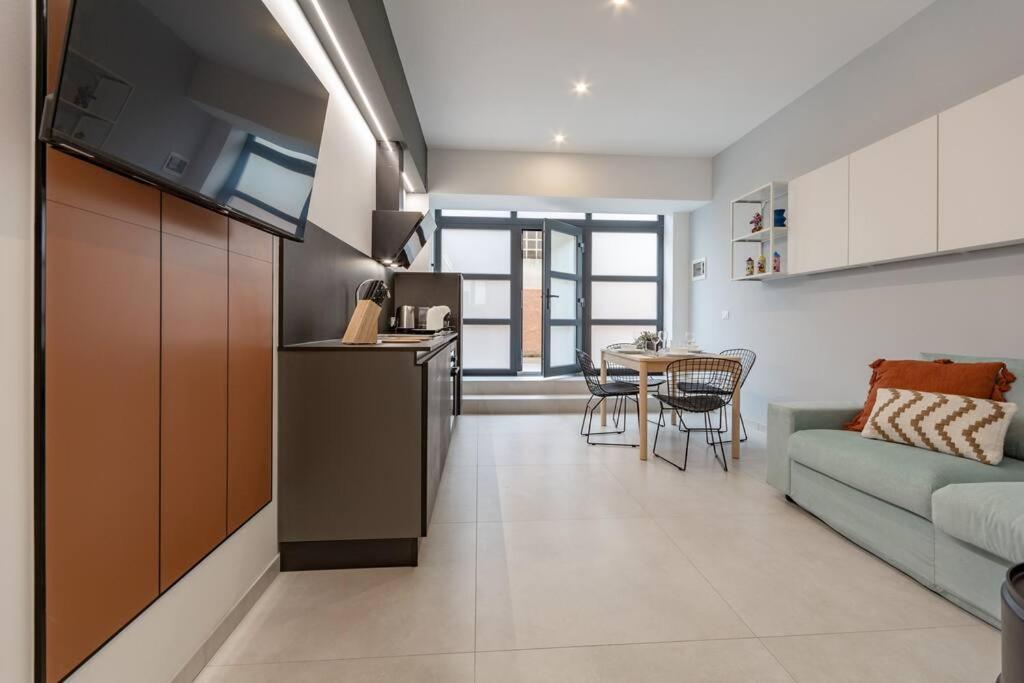 Champagne Loft Apartment Milan Exterior photo